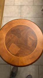Mahonie houten bijzettafeltje. 50 cm diameter en 68 cm H, Ophalen, Zo goed als nieuw, Rond
