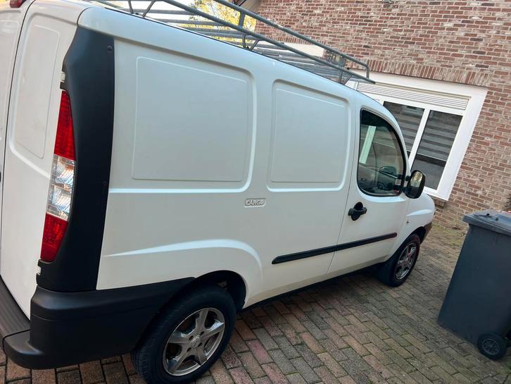 Fiat Doblo 1.9d 121.000km gekeurd voor verkoop, Auto's, Bestelwagens en Lichte vracht, Particulier, ABS, Airbags, Boordcomputer