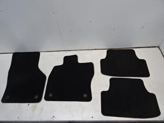 MATTENSET Volkswagen Golf VII (AUA) (01-2012/03-2021), Auto-onderdelen, Interieur en Bekleding, Volkswagen, Gebruikt