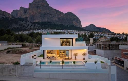 ONGELOOFLIJKE VILLA IN BENIDORM POLOP, Immo, Buitenland, Spanje, Woonhuis, Stad