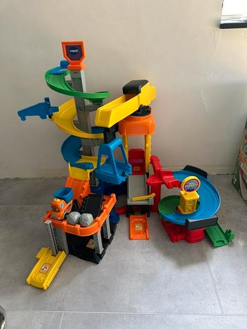 Autobaan vtech nieuw, Kinderen en Baby's, Ophalen, Zo goed als nieuw
