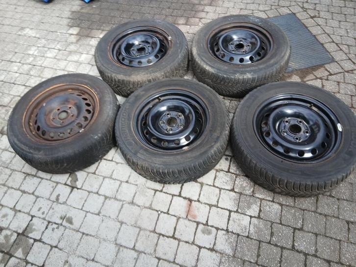 Winterbanden op stalen velgen vw golf 5 jetta polo...., Auto-onderdelen, Banden en Velgen, Velg(en), Winterbanden, 15 inch, 195 mm