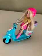 Polly pocket scooter avec poupée, Enfants & Bébés, Jouets | Poupées, Enlèvement ou Envoi