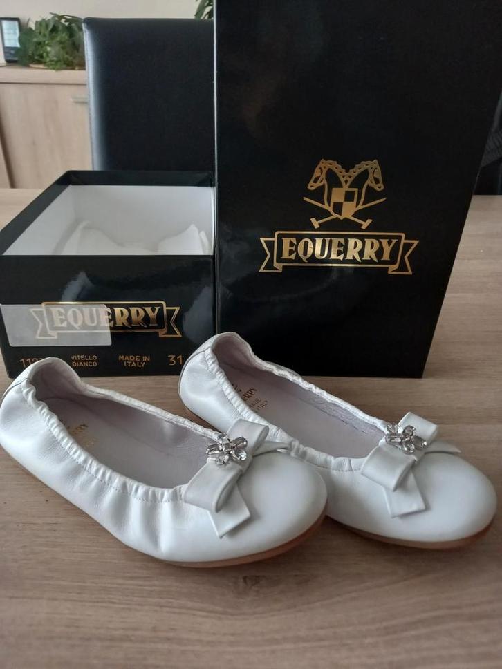 Mooie witte Italiaanse Equerry Ballerina's, Kinderen en Baby's, Kinderkleding | Schoenen en Sokken, Nieuw, Schoenen, Meisje, Ophalen