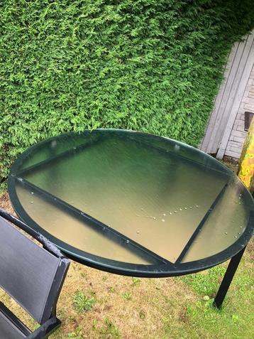 Tuinset TRIBÙ tuintafel met 8 stoelen beschikbaar voor biedingen