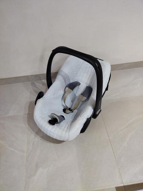 Maxicosi Pebble autostoel (3 hoezen + regenhoes + extras), Enfants & Bébés, Sièges auto, Utilisé, Maxi-Cosi, 0 à 13 kg, Ceinture de sécurité ou Isofix