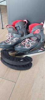 Hockeyschaatsen maat 35 - 38 met schaatsbeschermers, Sport en Fitness, Schaatsen, Ophalen of Verzenden, Zo goed als nieuw