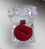 doosje voor ring, Handtassen en Accessoires, Ophalen of Verzenden
