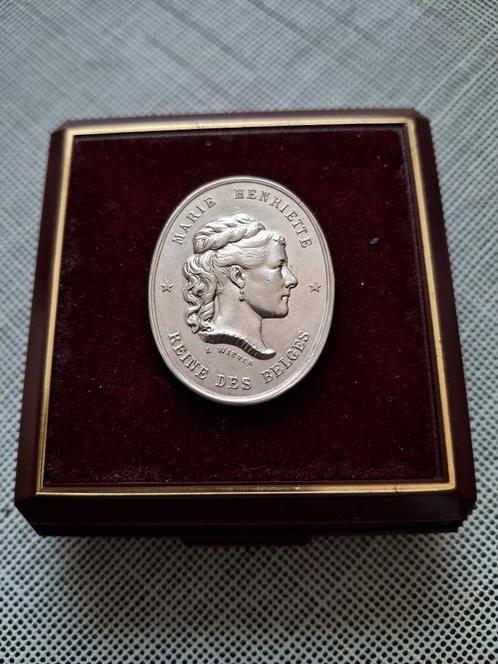 medaille huwelijk Marie - Henriette met Leopold II ., Verzamelen, Koningshuis en Royalty, Zo goed als nieuw, Overige typen, Verzenden