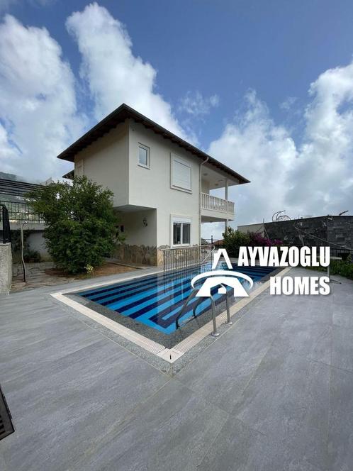 3+1 villa met privézwembad 4306, Immo, Buitenland, Turkije, Woonhuis, Stad