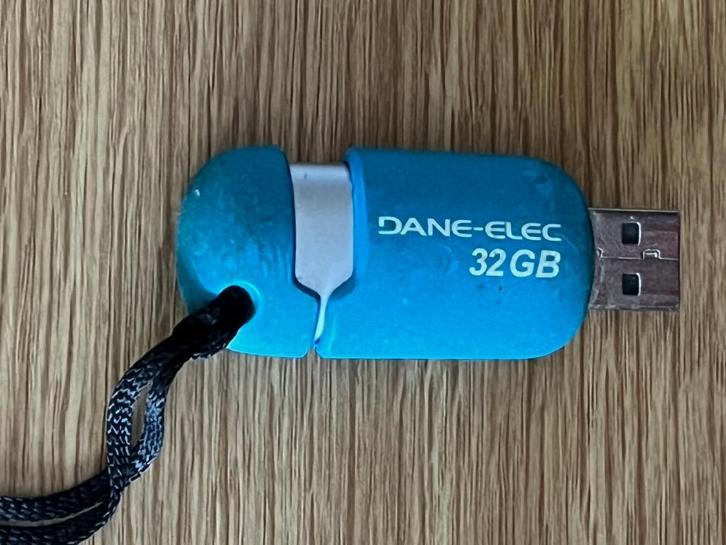 Dane-Elec USB stick 32GB, Computers en Software, USB Sticks, Gebruikt, 32 GB, Ophalen of Verzenden