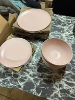 Assiettes rose (ikea), Maison & Meubles, Cuisine | Vaisselle, Assiettes(s), Céramique, Enlèvement, Utilisé