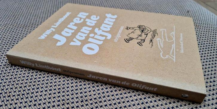Willy Linthout - Jaren van de olifant, Boeken, Stripverhalen, Zo goed als nieuw, Eén stripboek, Ophalen of Verzenden