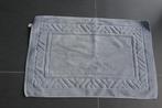 badmat in grijze badstof 70 cm x 46 cm, Grijs, Badmat, Ophalen of Verzenden, Zo goed als nieuw