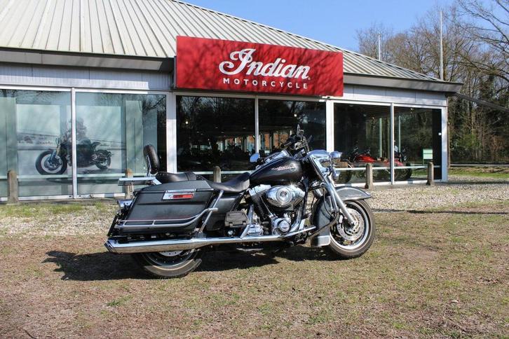 Harley-Davidson Road King FLHR, Motos, Motos | Harley-Davidson, Entreprise, Chopper