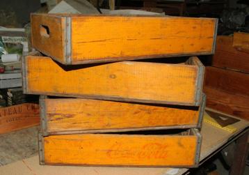 Vintage houten Coca-Cola kisten beschikbaar voor biedingen
