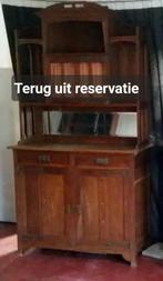 Antieke kast buffetkast volledig hout zware kast met spiegel, Ophalen, Zo goed als nieuw