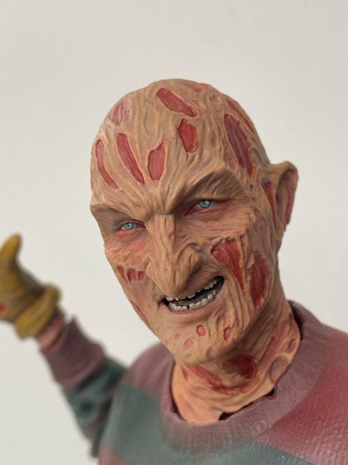 Freddy Krueger - Verzamelfiguur 1/6 in Hars, Verzamelen, Film en Tv, Nieuw, Film, Actiefiguur of Pop, Ophalen of Verzenden
