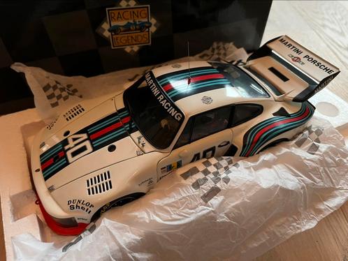 Porsche 935 Turbo 1976 Martini #40 24h Le Mans Exoto 1:18, Hobby en Vrije tijd, Modelauto's | 1:18, Zo goed als nieuw, Auto, Overige merken