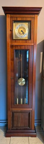 Horloge de parquet ancienne en bois massif, Enlèvement