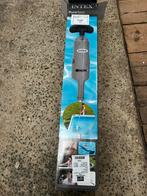 Nettoyeur fond de piscine rechargeable et ramasse feuilles, Enlèvement, Comme neuf