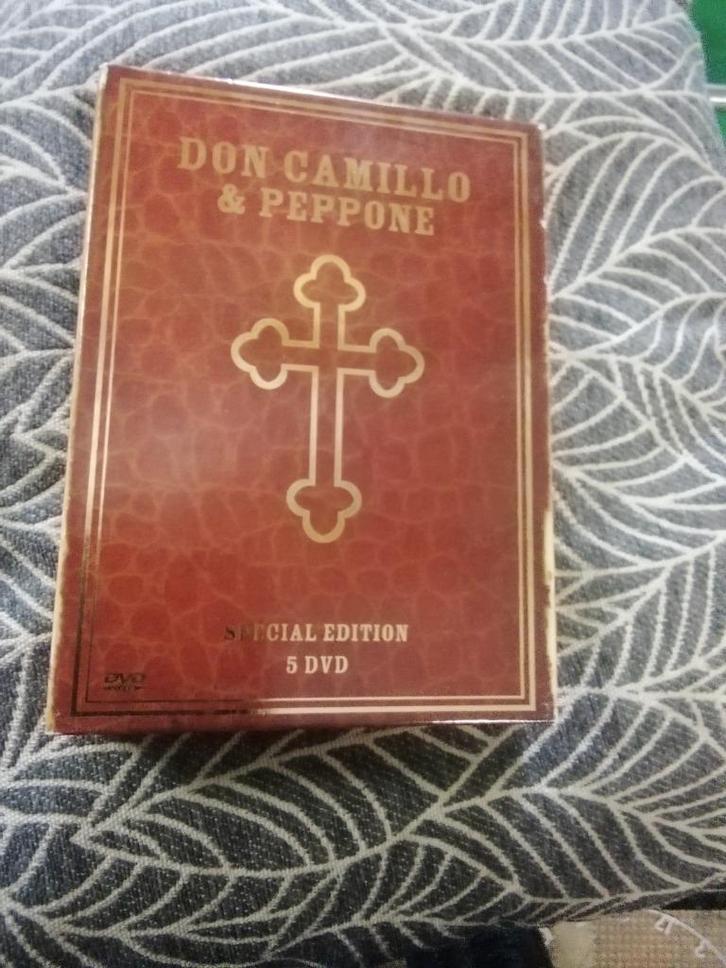 DVD Don Camillo & Peppone, Cd's en Dvd's, Dvd's | Komedie, Zo goed als nieuw, Actiekomedie, Ophalen of Verzenden