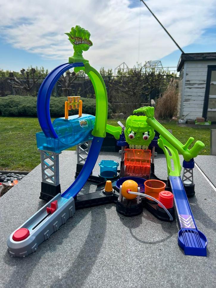 Hot wheels Dr Bones kleurenlaboratorium, Kinderen en Baby's, Speelgoed | Racebanen, Hot Wheels, Ophalen