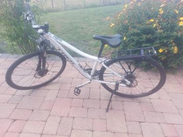 Trek Neko2 damesfiets als nieuw beschikbaar voor biedingen