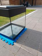Praktische vierkante aquarium, Dieren en Toebehoren, Vissen | Aquaria en Toebehoren, Ophalen of Verzenden, Gebruikt, Leeg aquarium