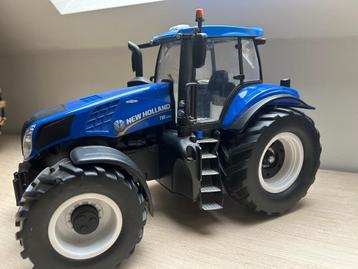 Tractor New Holland met afstandsbediening  beschikbaar voor biedingen