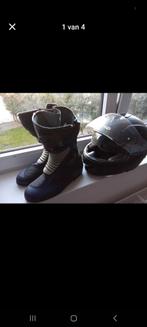 MotoHelm + boots 43,5, Motoren, Kleding | Motorhelmen, Ophalen, Tweedehands, M