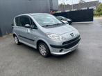 Pegeout 1007 automaat benzine 88,000km, Auto's, Stof, Zwart, Bedrijf, Euro 4