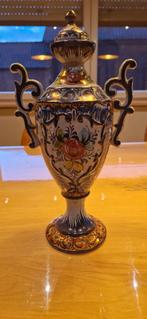 Keramieke vaas uit Portugal, Enlèvement