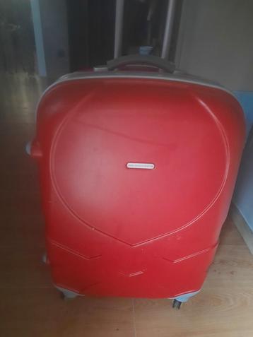 Hele grote reiskoffer van united collors of benneton, Handtassen en Accessoires, Koffers, Ophalen, Hard kunststof, 45 tot 55 cm