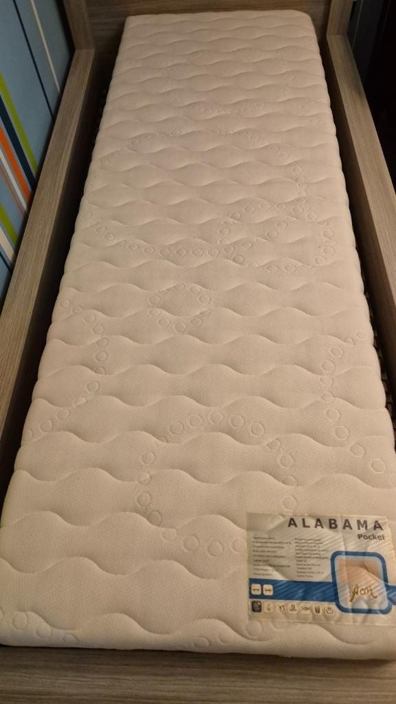 matras - 70cm - 2 stuks, Huis en Inrichting, Slaapkamer | Matrassen en Bedbodems, Gebruikt, Matras, 70 cm of minder, 200 cm, Twijfelaar