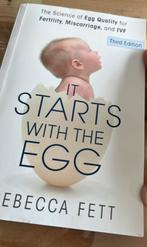 Boek: It Starts with the Egg - Rebecca Fett, Ophalen of Verzenden, Gelezen