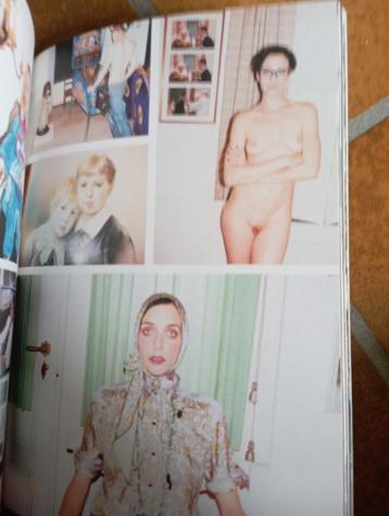 534) ultramegalore Hannelore Knuts + poster, Boeken, Ophalen of Verzenden, Zo goed als nieuw