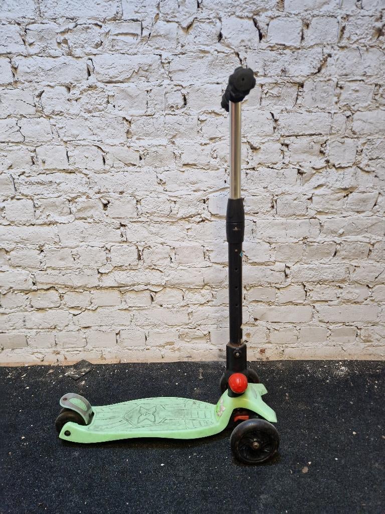 Driewielige step met lichtgevende wielen, Fietsen en Brommers, Steps, Gebruikt, Overige typen, Ophalen