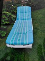 Ligbed in wit pvc met dikke nieuwe ligkussen, Tuin en Terras, Ophalen, Verstelbaar