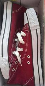 Bordeaux sneakers NEW, Ophalen of Verzenden, Nieuw, Sneakers