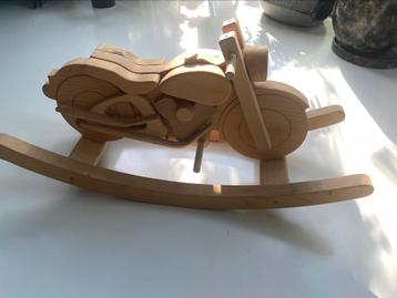 Houten Schommel Motor  beschikbaar voor biedingen