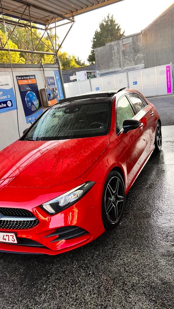 Mercedes-benz classe A180d AMG line, Autos, Mercedes-Benz, Rouge, Achat, Phares entièrement LED, Noir