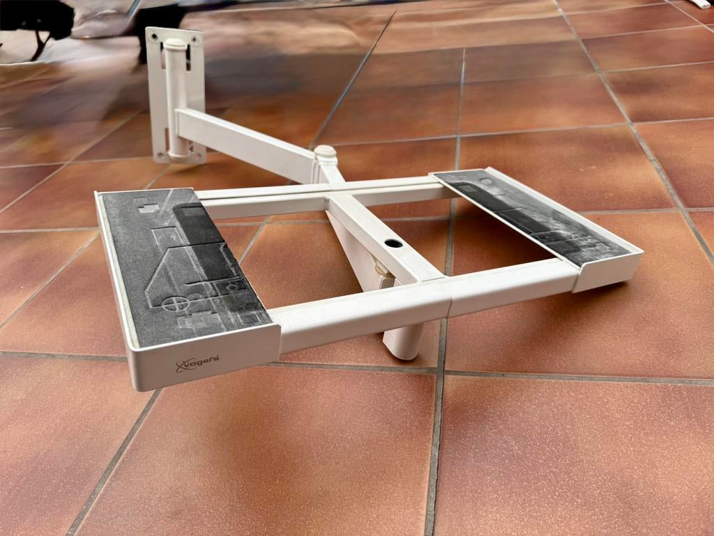 Uitvouwbare tv muur beugel Vogel’s, Ophalen of Verzenden, Zo goed als nieuw