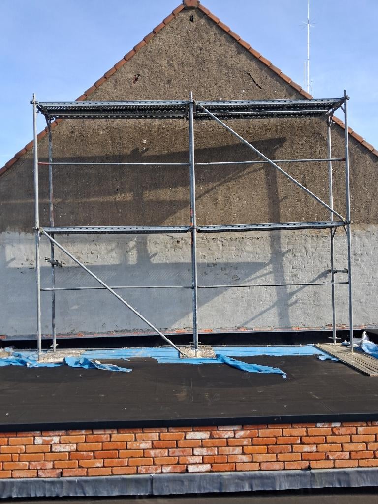 Échafaudage Layher, Bricolage & Construction, Échafaudages, Comme neuf, Échafaudage de façade, 2 à 5 mètres, Enlèvement