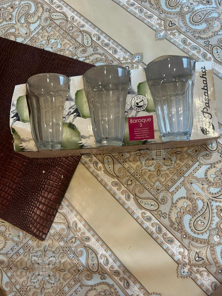 Diverse, Enlèvement, Neuf