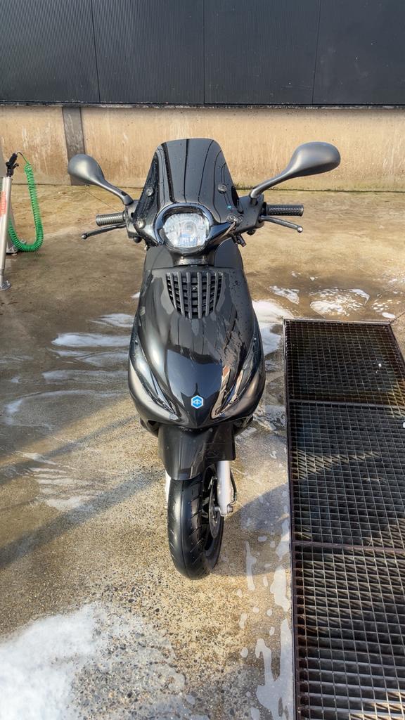 Piaggio zip 4 t iget a klasse, Vélos & Vélomoteurs, Scooters | Piaggio, Zip, Enlèvement