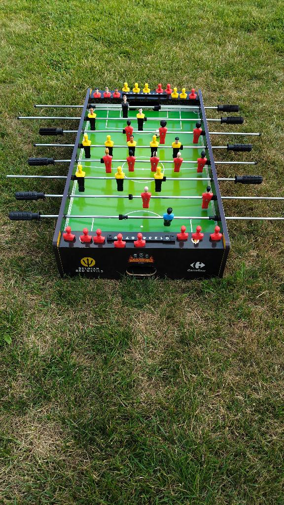 Tafelvoetbal/kickertafel Rode Duivels, Verzamelen, Ophalen, Zo goed als nieuw, Spel