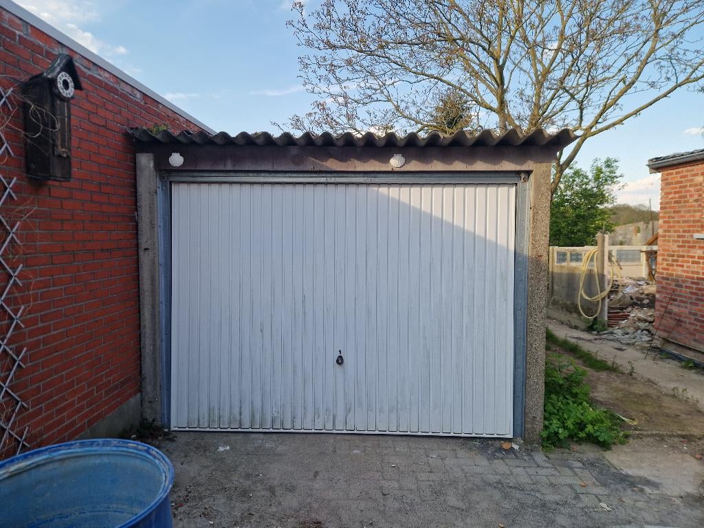 Garagepoort Horman (kantelpoort), Ophalen, Gebruikt