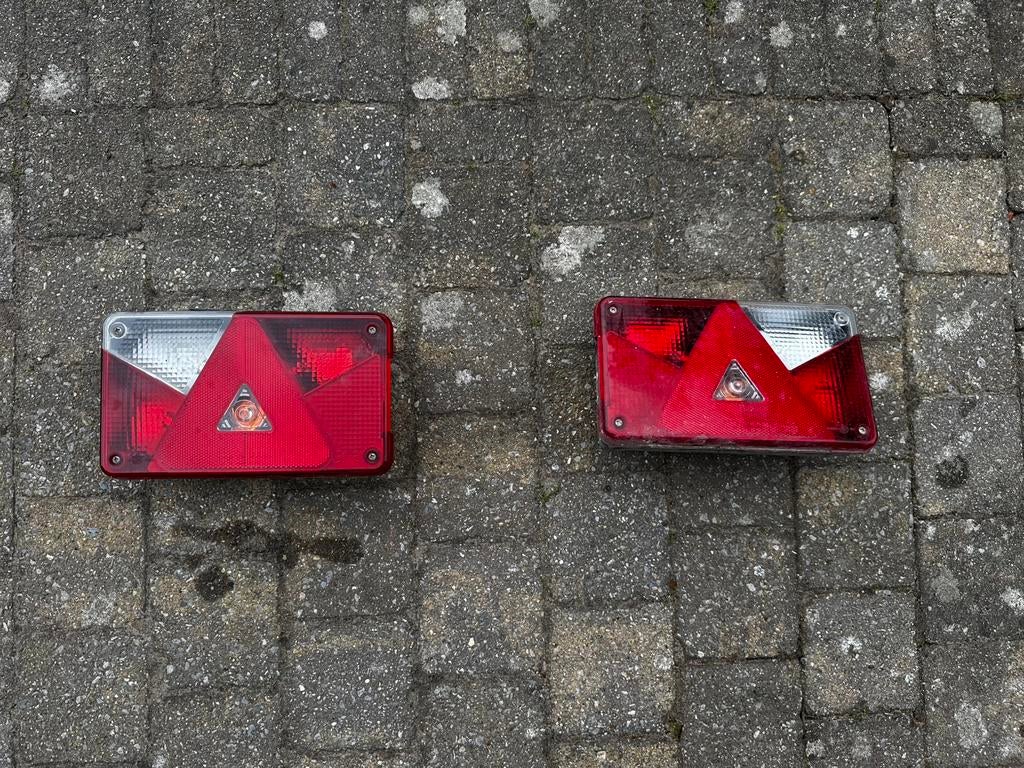 Achterlichten aanhangwagen, Ophalen