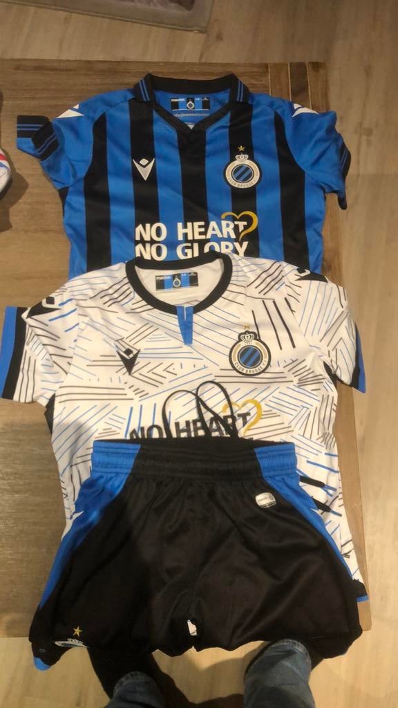 8 jaar, Verzamelen, Sportartikelen en Voetbal, Ophalen, Zo goed als nieuw